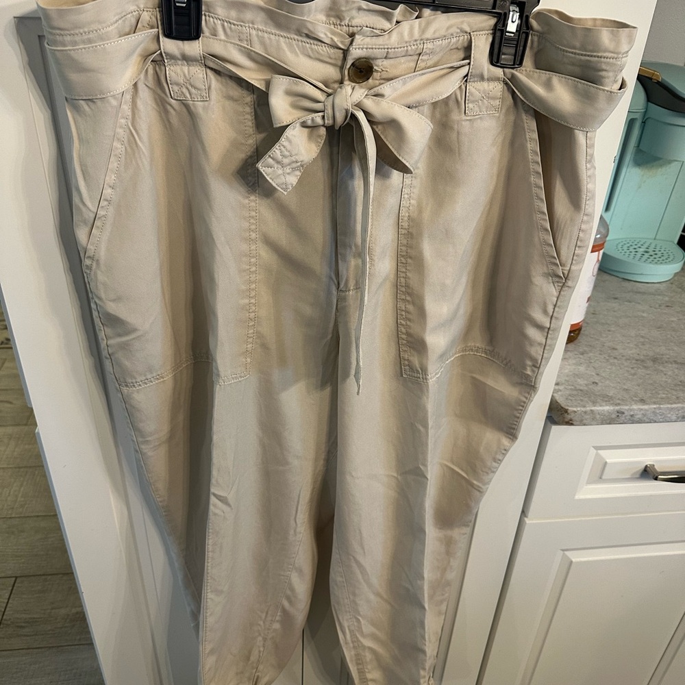 Banana Republic Light Tan Tie-Waist Trousers